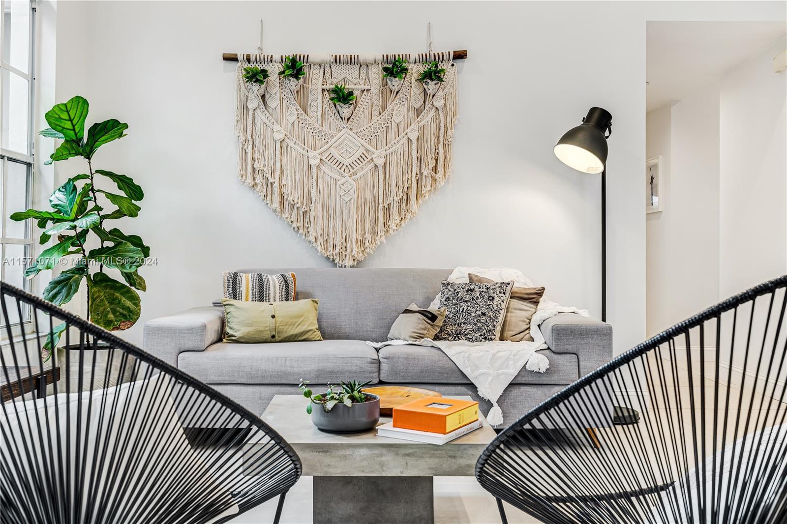 Living or dining room area.