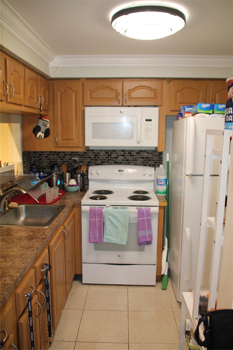 9091 Lime Bay Blvd 106, Tamarac, Florida 33321, 1 Bedroom Bedrooms, ,1 BathroomBathrooms,Residentiallease,For Rent,9091 Lime Bay Blvd 106,A11571314