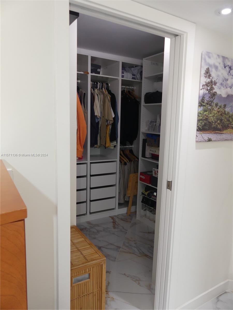 300 Three Islands Blvd 807, Hallandale Beach, Florida 33009, 2 Bedrooms Bedrooms, ,2 BathroomsBathrooms,Residential,For Sale,300 Three Islands Blvd 807,A11571136