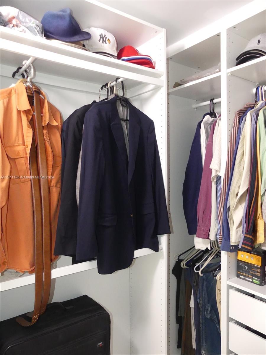 300 Three Islands Blvd 807, Hallandale Beach, Florida 33009, 2 Bedrooms Bedrooms, ,2 BathroomsBathrooms,Residential,For Sale,300 Three Islands Blvd 807,A11571136