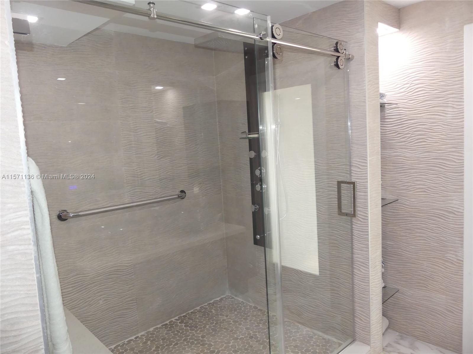 300 Three Islands Blvd 807, Hallandale Beach, Florida 33009, 2 Bedrooms Bedrooms, ,2 BathroomsBathrooms,Residential,For Sale,300 Three Islands Blvd 807,A11571136