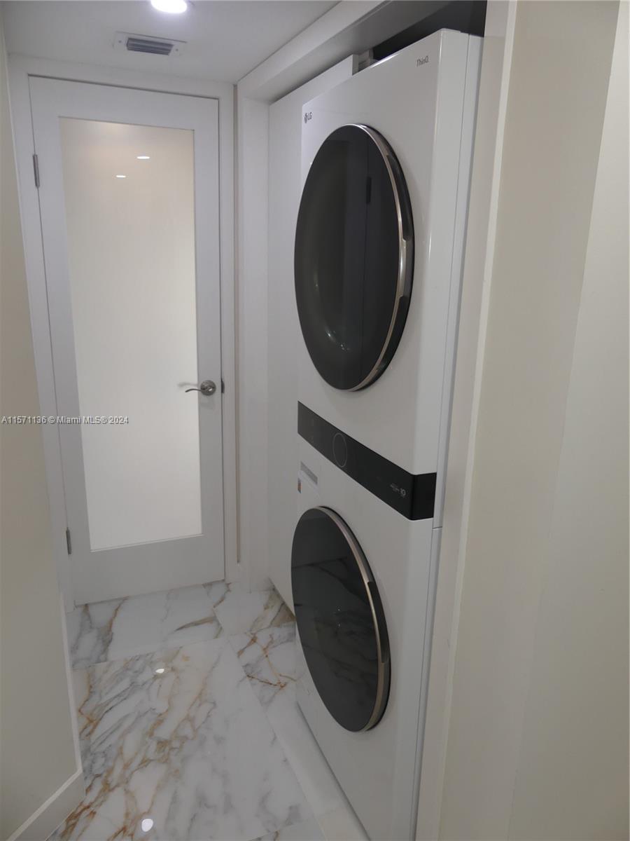 300 Three Islands Blvd 807, Hallandale Beach, Florida 33009, 2 Bedrooms Bedrooms, ,2 BathroomsBathrooms,Residential,For Sale,300 Three Islands Blvd 807,A11571136