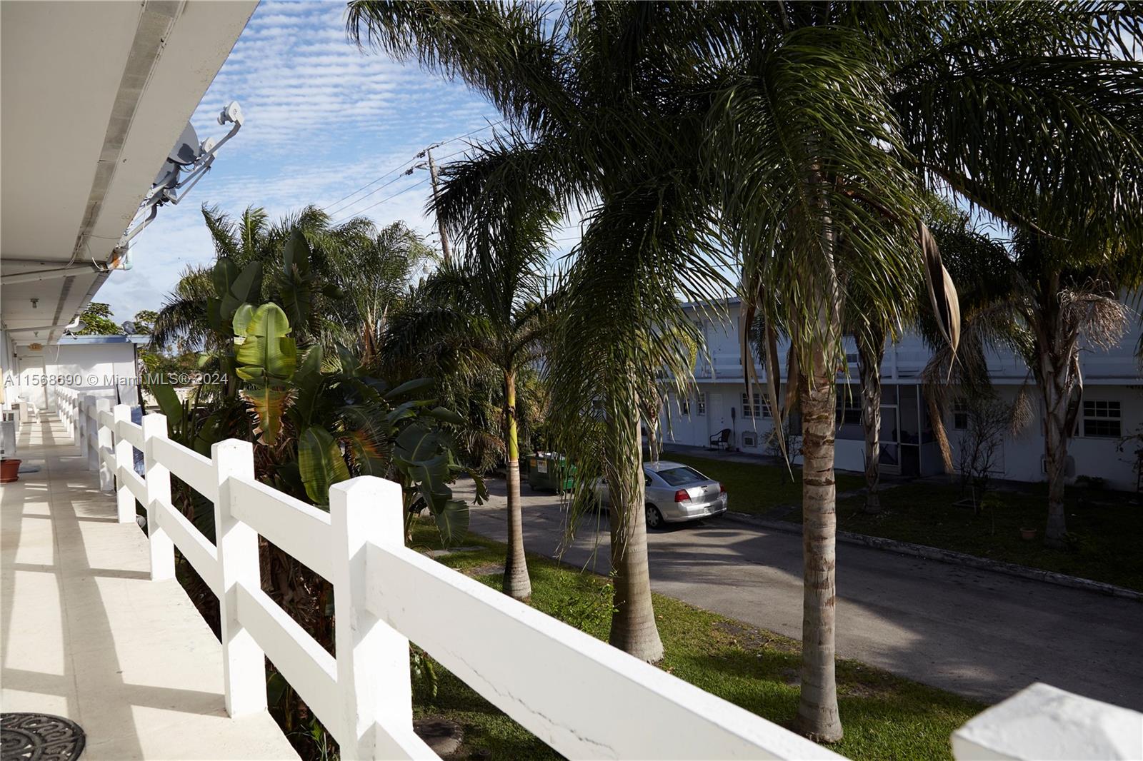 1450 NE 171st St 207B, North Miami Beach, Florida 33162, 1 Bedroom Bedrooms, ,1 BathroomBathrooms,Residentiallease,For Rent,1450 NE 171st St 207B,A11568690