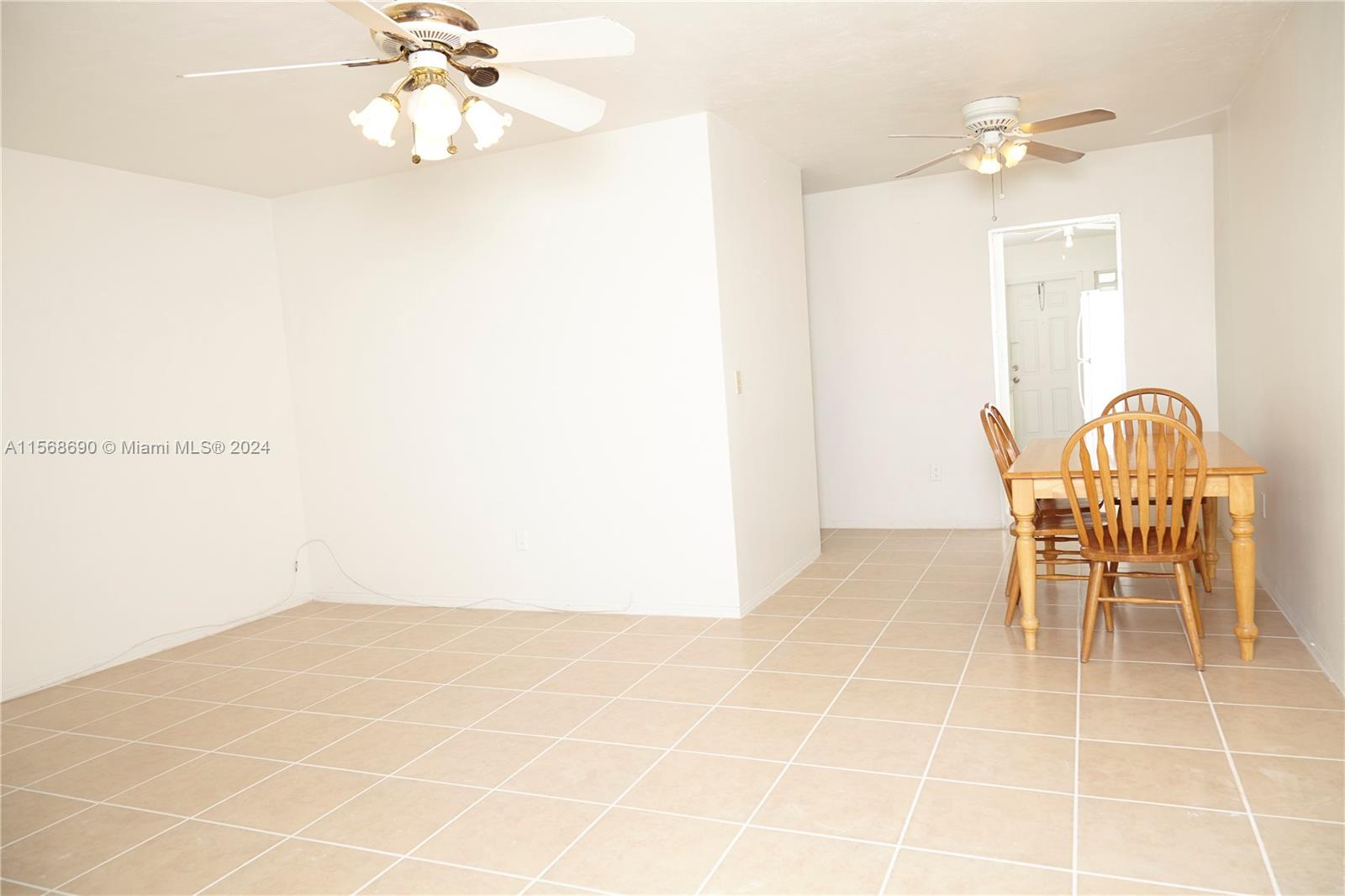 1450 NE 171st St 207B, North Miami Beach, Florida 33162, 1 Bedroom Bedrooms, ,1 BathroomBathrooms,Residentiallease,For Rent,1450 NE 171st St 207B,A11568690