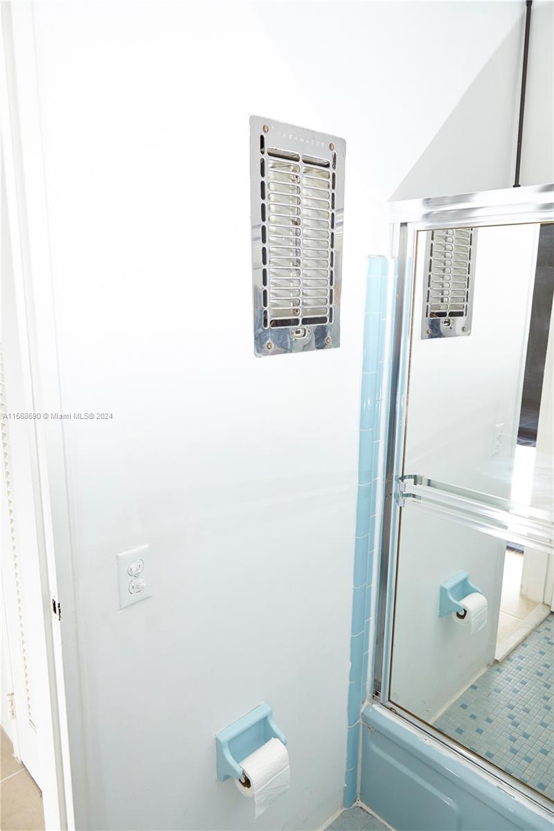 1450 NE 171st St 207B, North Miami Beach, Florida 33162, 1 Bedroom Bedrooms, ,1 BathroomBathrooms,Residentiallease,For Rent,1450 NE 171st St 207B,A11568690