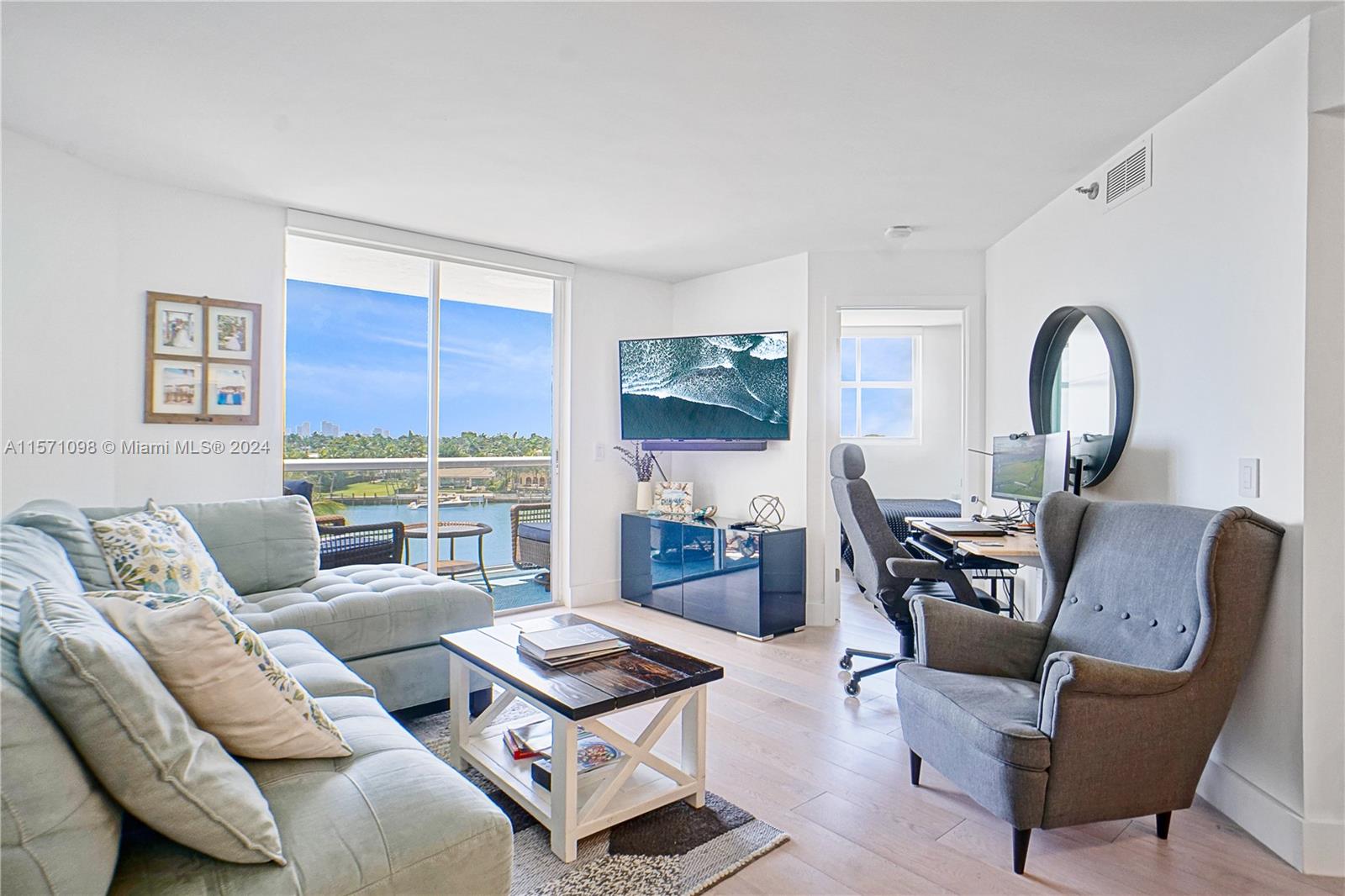 5880 Collins Ave 603, Miami Beach, Florida 33140, 2 Bedrooms Bedrooms, ,2 BathroomsBathrooms,Residentiallease,For Rent,5880 Collins Ave 603,A11571098