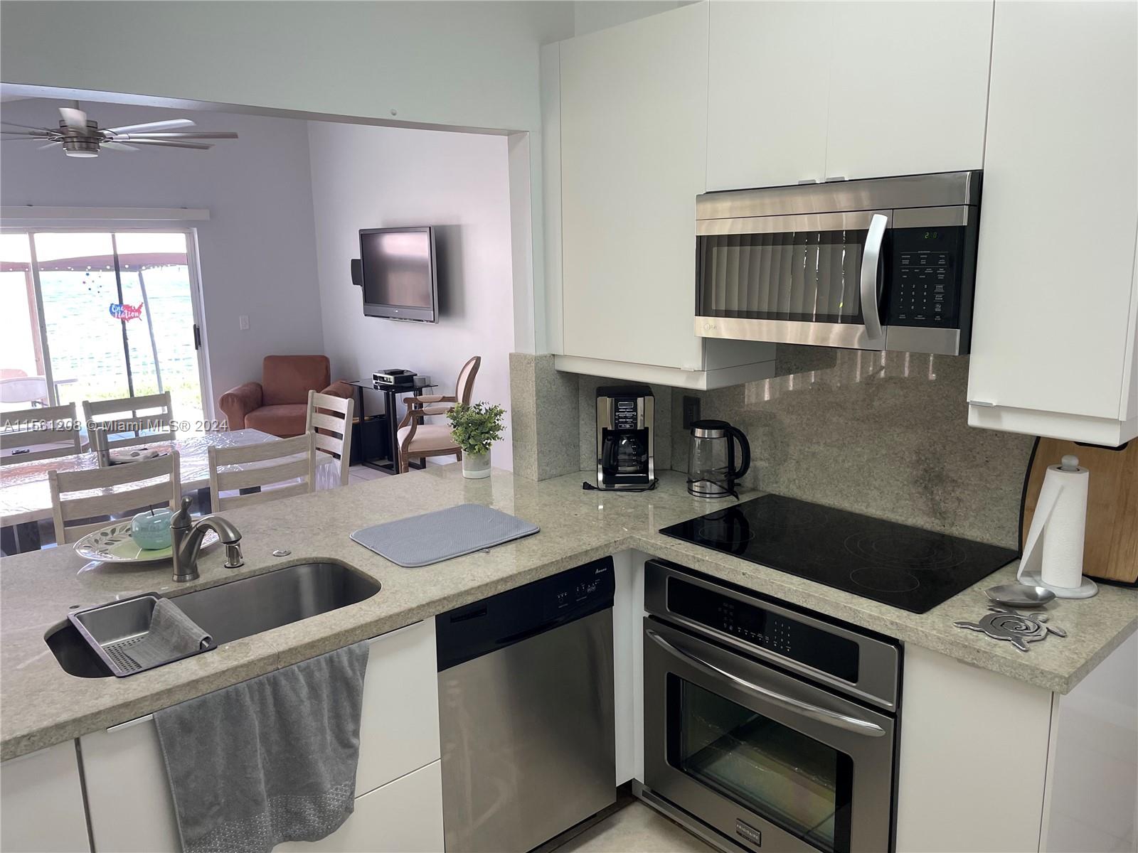 3298 W Buena Vista Dr 3298, Margate, Florida 33063, 3 Bedrooms Bedrooms, ,2 BathroomsBathrooms,Residentiallease,For Rent,3298 W Buena Vista Dr 3298,A11561208