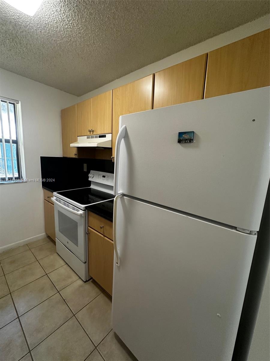 7220 NW 179th St 201, Hialeah, Florida 33015, 1 Bedroom Bedrooms, ,1 BathroomBathrooms,Residentiallease,For Rent,7220 NW 179th St 201,A11571358