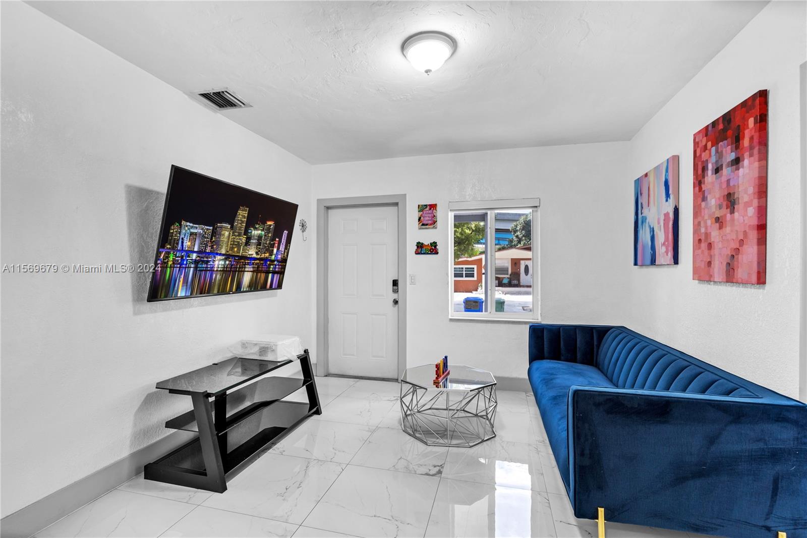 737 NW 41st St A, Miami, Florida 33127, 3 Bedrooms Bedrooms, ,1 BathroomBathrooms,Residentiallease,For Rent,737 NW 41st St A,A11569679