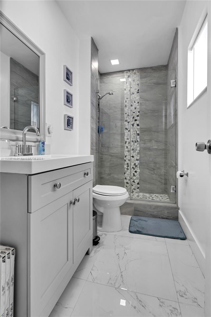 737 NW 41st St B, Miami, Florida 33127, 2 Bedrooms Bedrooms, ,1 BathroomBathrooms,Residentiallease,For Rent,737 NW 41st St B,A11569716