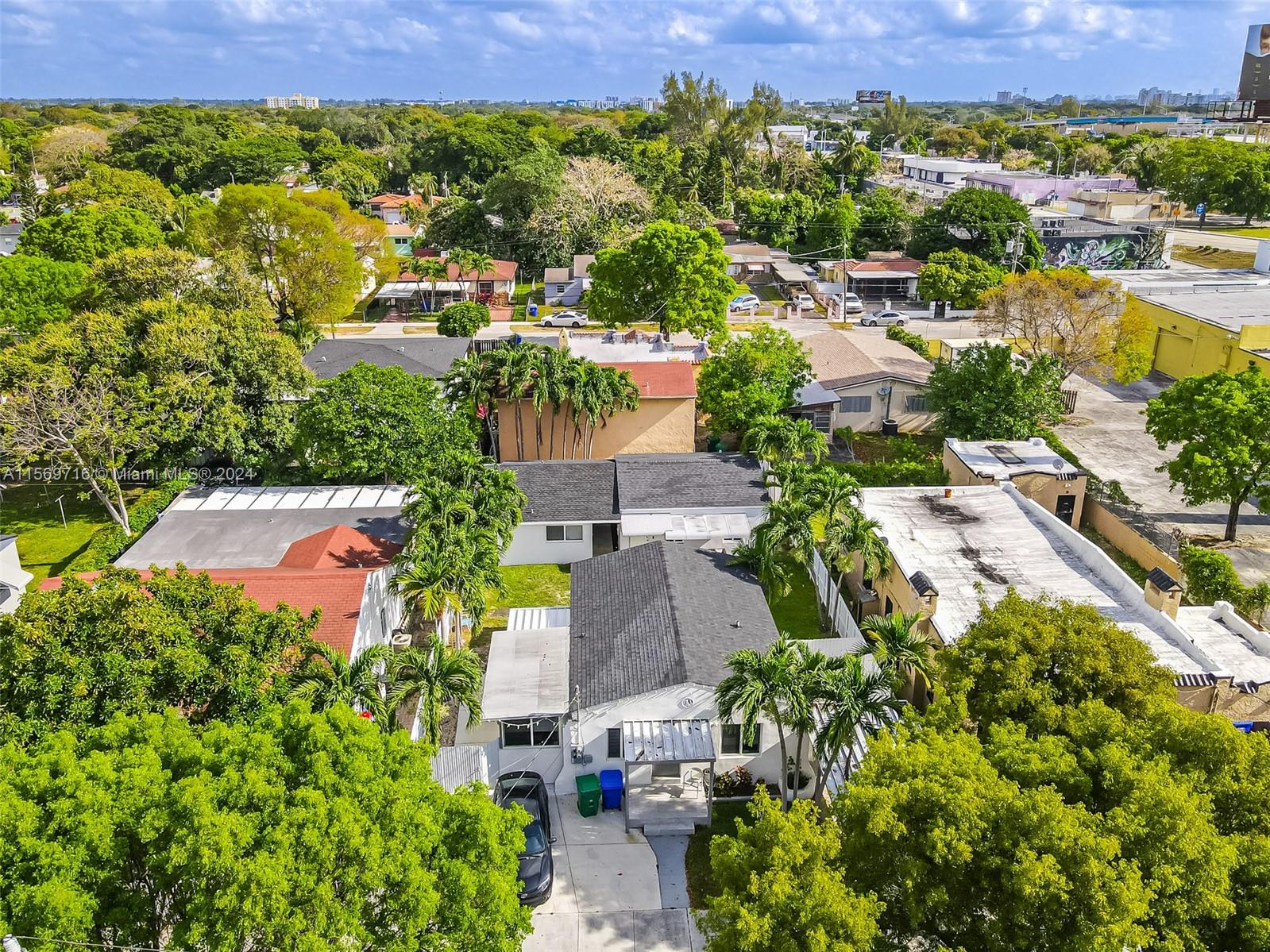 737 NW 41st St B, Miami, Florida 33127, 2 Bedrooms Bedrooms, ,1 BathroomBathrooms,Residentiallease,For Rent,737 NW 41st St B,A11569716