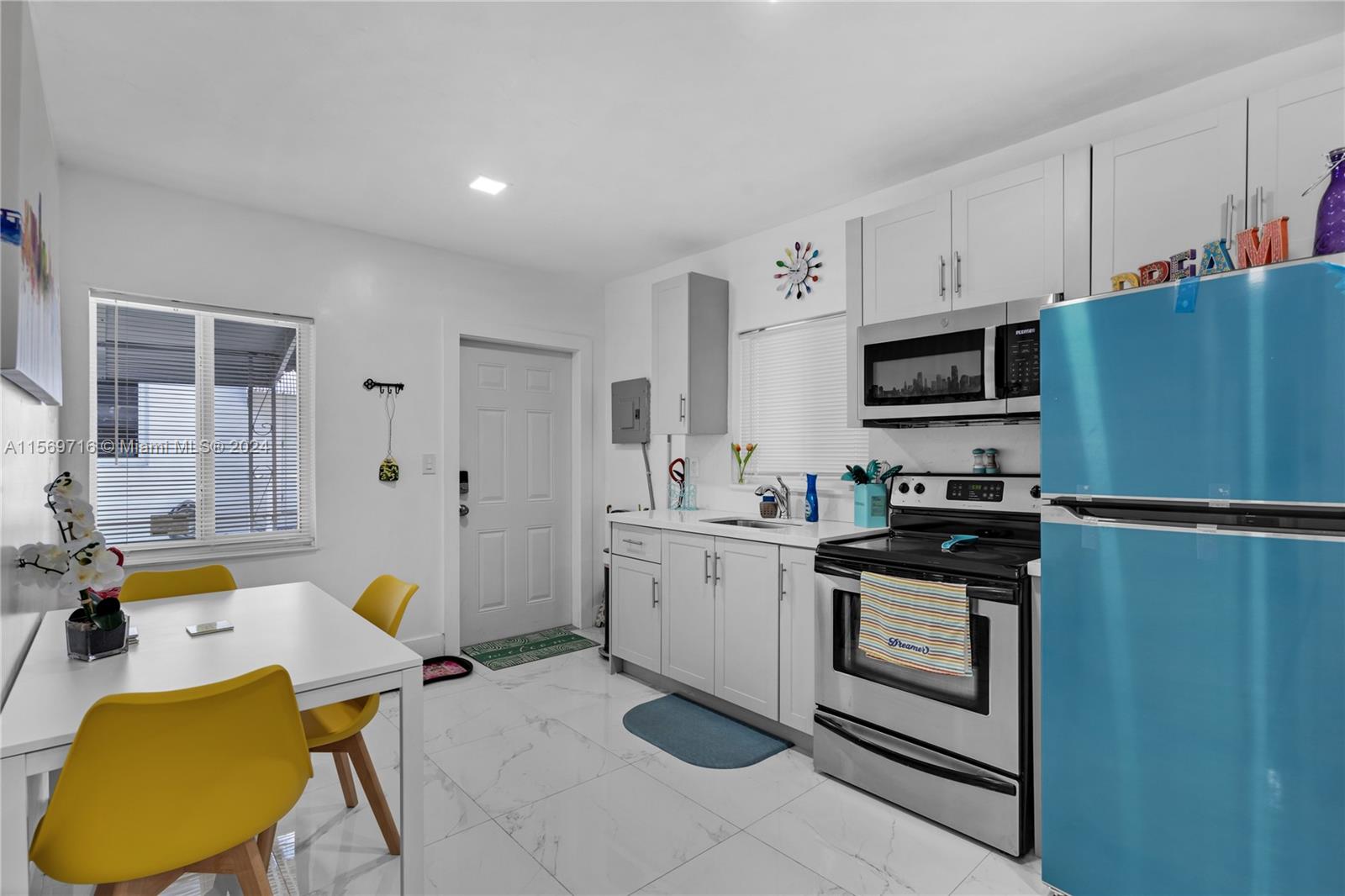 737 NW 41st St B, Miami, Florida 33127, 2 Bedrooms Bedrooms, ,1 BathroomBathrooms,Residentiallease,For Rent,737 NW 41st St B,A11569716