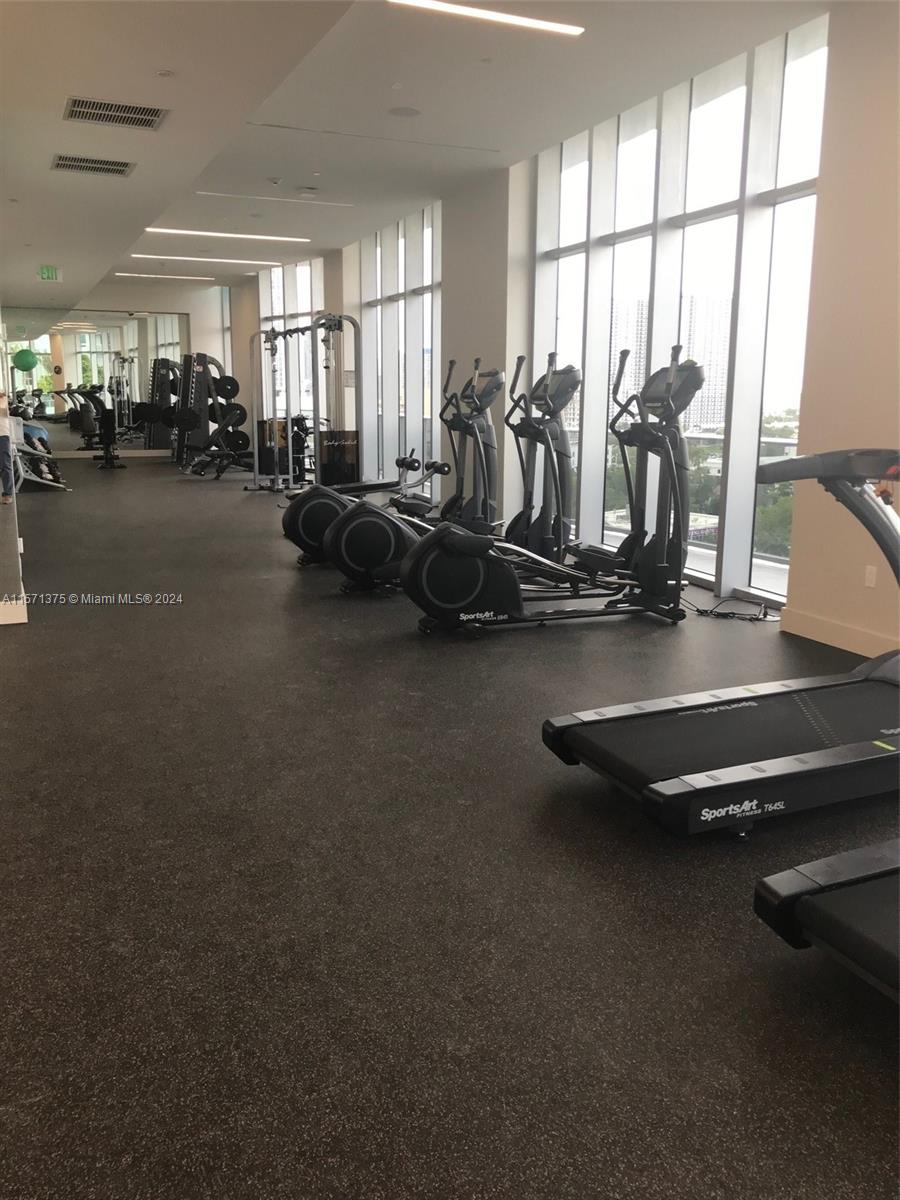 488 NE 18th St 3802, Miami, Florida 33132, 1 Bedroom Bedrooms, ,1 BathroomBathrooms,Residentiallease,For Rent,488 NE 18th St 3802,A11571375