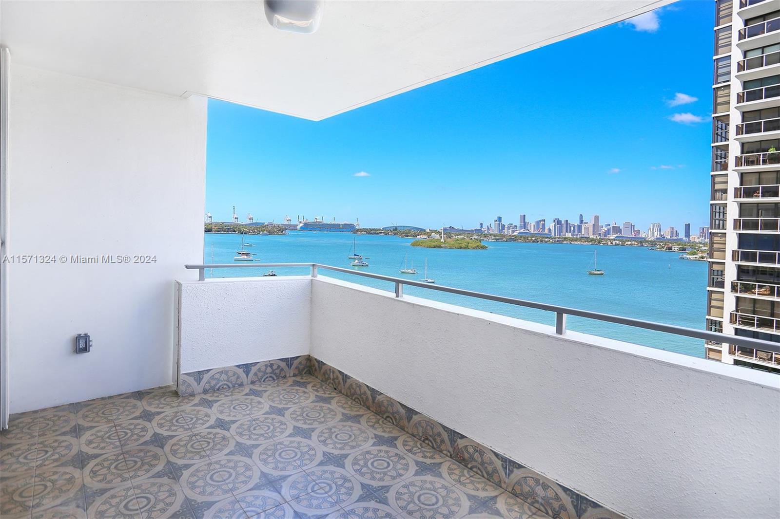 11 Island Ave 903, Miami Beach, Florida 33139, 2 Bedrooms Bedrooms, ,2 BathroomsBathrooms,Residentiallease,For Rent,11 Island Ave 903,A11571324
