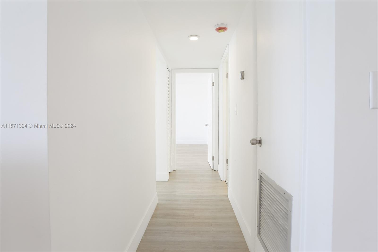 11 Island Ave 903, Miami Beach, Florida 33139, 2 Bedrooms Bedrooms, ,2 BathroomsBathrooms,Residentiallease,For Rent,11 Island Ave 903,A11571324