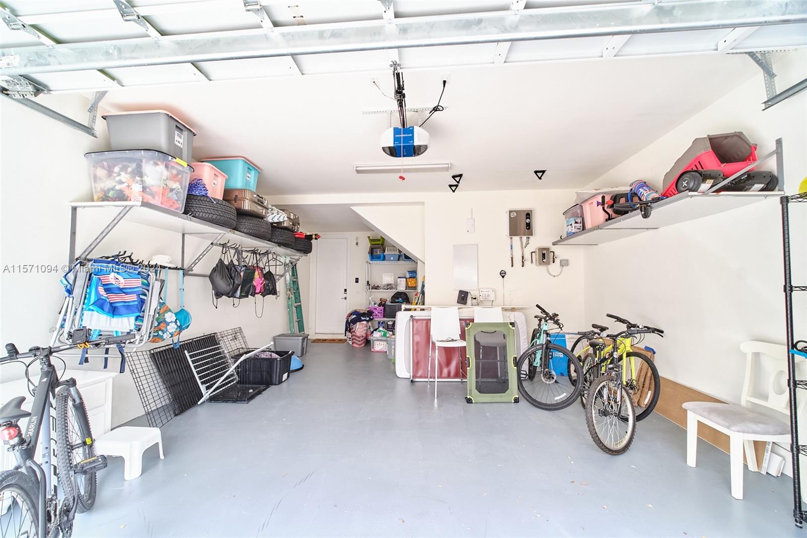 10518 NW 66th St 10518, Doral, Florida 33178, 3 Bedrooms Bedrooms, ,3 BathroomsBathrooms,Residentiallease,For Rent,10518 NW 66th St 10518,A11571094