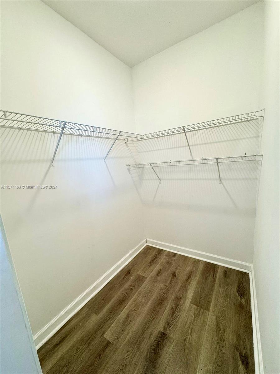 2845 NE 41st Rd, Homestead, Florida 33033, 4 Bedrooms Bedrooms, ,4 BathroomsBathrooms,Residentiallease,For Rent,2845 NE 41st Rd,A11571153
