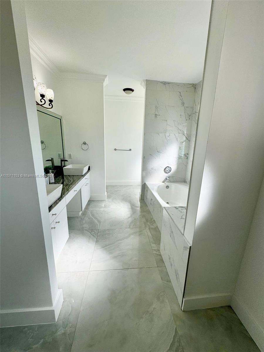 2845 NE 41st Rd, Homestead, Florida 33033, 4 Bedrooms Bedrooms, ,4 BathroomsBathrooms,Residentiallease,For Rent,2845 NE 41st Rd,A11571153