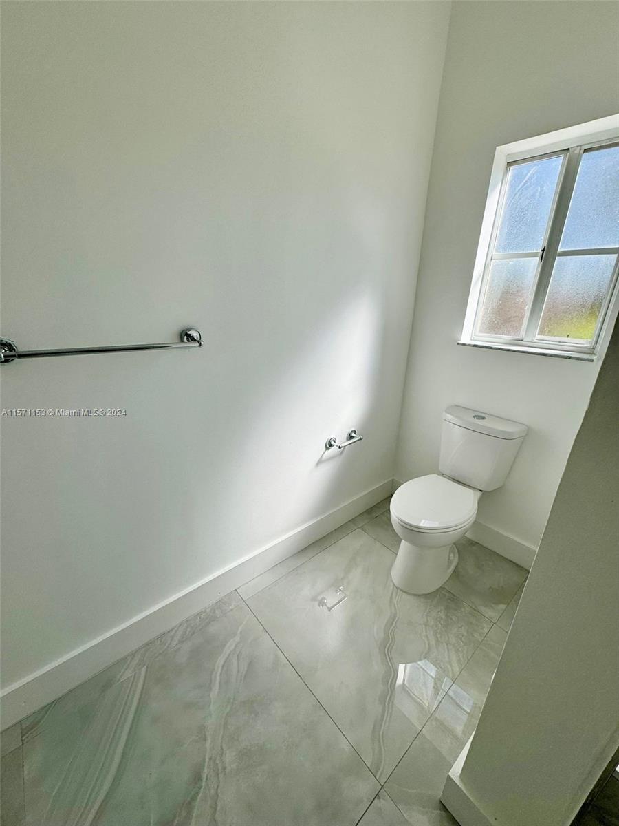 2845 NE 41st Rd, Homestead, Florida 33033, 4 Bedrooms Bedrooms, ,4 BathroomsBathrooms,Residentiallease,For Rent,2845 NE 41st Rd,A11571153