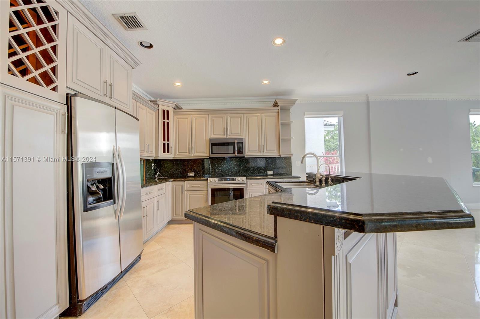 16220 SW 21st St, Miramar, Florida 33027, 5 Bedrooms Bedrooms, ,3 BathroomsBathrooms,Residential,For Sale,16220 SW 21st St,A11571391