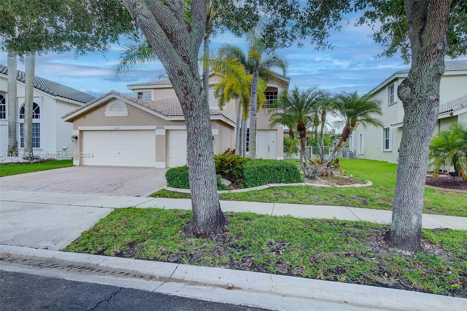16220 SW 21st St, Miramar, Florida 33027, 5 Bedrooms Bedrooms, ,3 BathroomsBathrooms,Residential,For Sale,16220 SW 21st St,A11571391