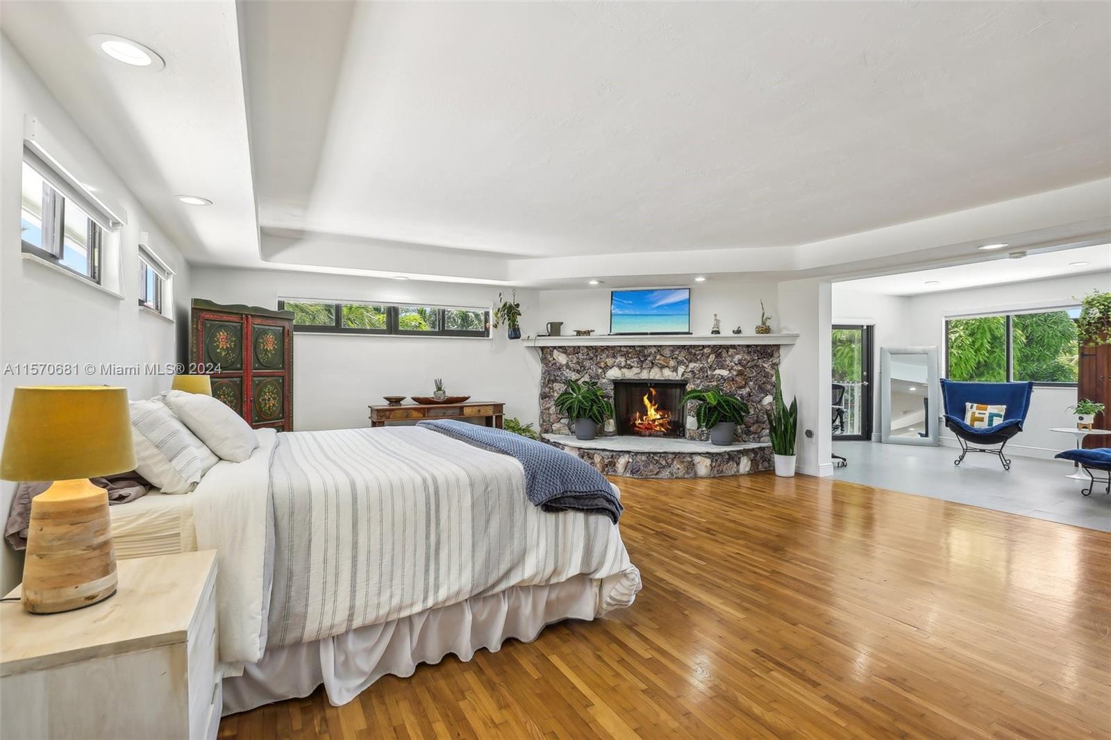 6420 SW 50th St, Miami, Florida 33155, 5 Bedrooms Bedrooms, 1 Room Rooms,6 BathroomsBathrooms,Residential,For Sale,6420 SW 50th St,A11570681
