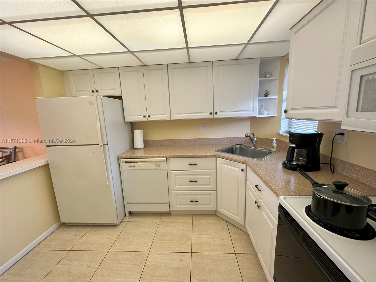 8900 Washington Blvd 215, Pembroke Pines, Florida 33025, 1 Bedroom Bedrooms, ,1 BathroomBathrooms,Residentiallease,For Rent,8900 Washington Blvd 215,A11571393