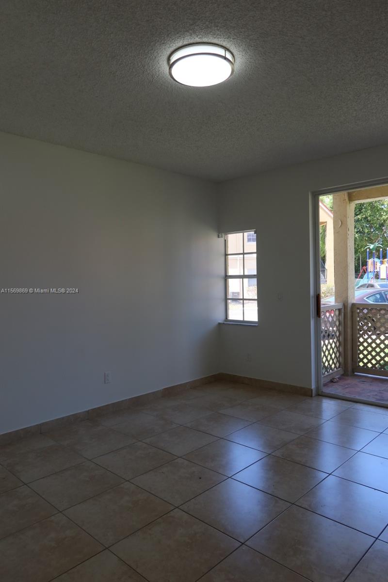 18340 NW 68th Ave A, Hialeah, Florida 33015, 2 Bedrooms Bedrooms, ,1 BathroomBathrooms,Residentiallease,For Rent,18340 NW 68th Ave A,A11569869