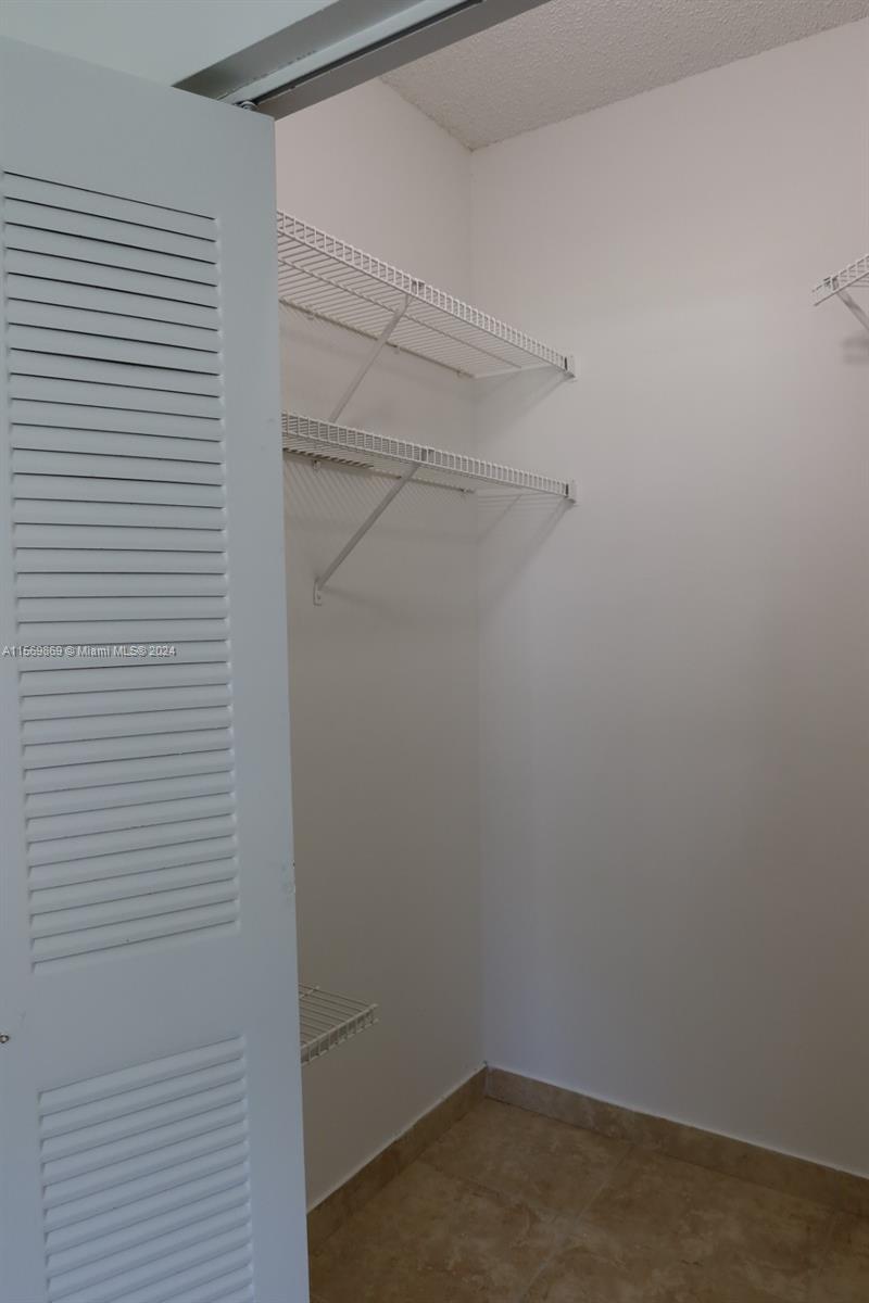 18340 NW 68th Ave A, Hialeah, Florida 33015, 2 Bedrooms Bedrooms, ,1 BathroomBathrooms,Residentiallease,For Rent,18340 NW 68th Ave A,A11569869