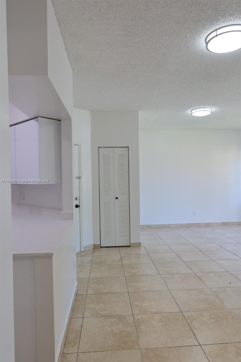 18340 NW 68th Ave A, Hialeah, Florida 33015, 2 Bedrooms Bedrooms, ,1 BathroomBathrooms,Residentiallease,For Rent,18340 NW 68th Ave A,A11569869