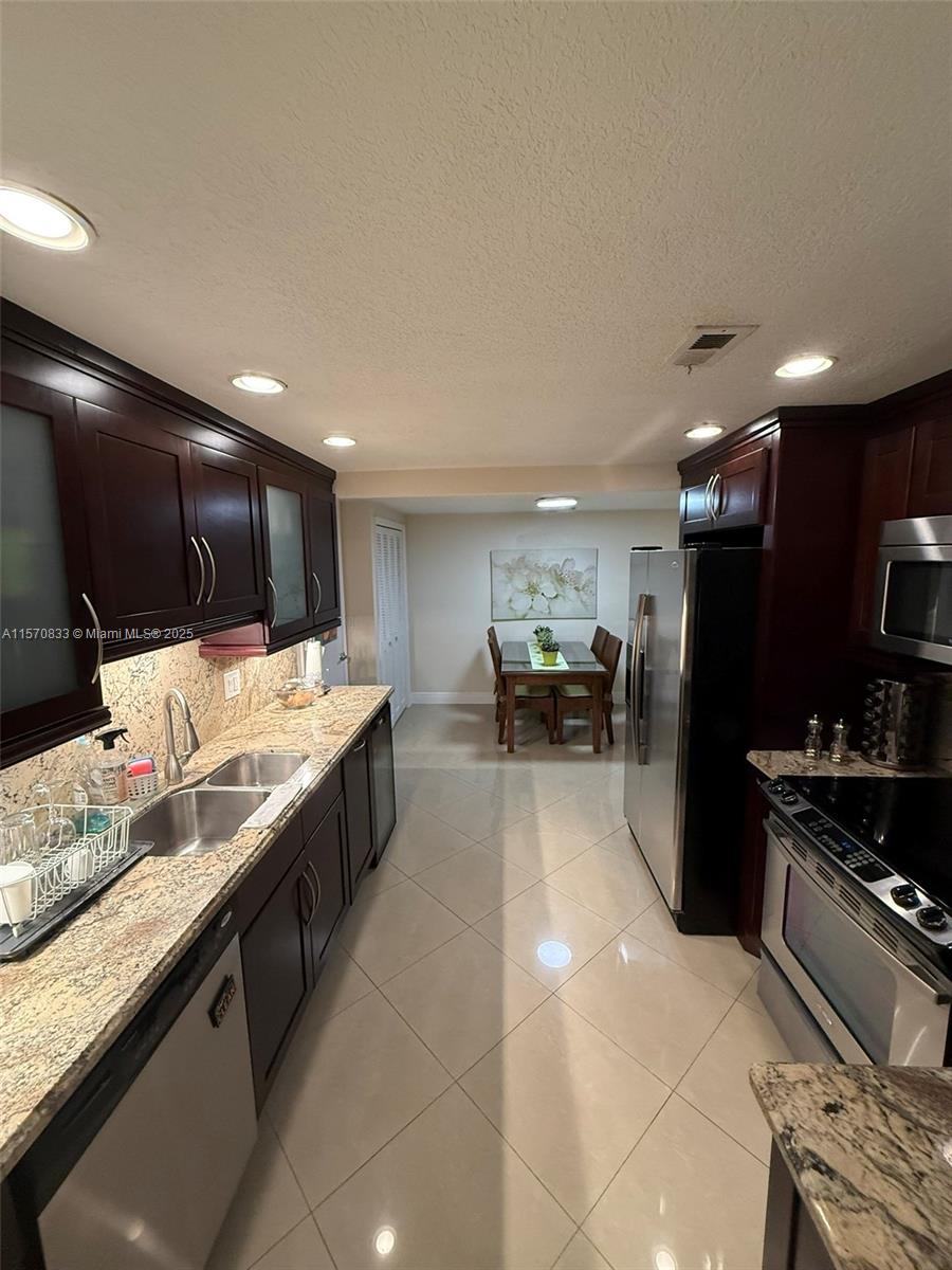 1800 NE 114th St 1201, Miami, Florida 33181, 2 Bedrooms Bedrooms, ,3 BathroomsBathrooms,Residential,For Sale,1800 NE 114th St 1201,A11570833