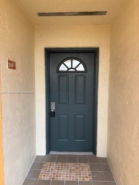 6284 NW 186th St 208, Hialeah, Florida 33015, 2 Bedrooms Bedrooms, ,2 BathroomsBathrooms,Residentiallease,For Rent,6284 NW 186th St 208,A11571442