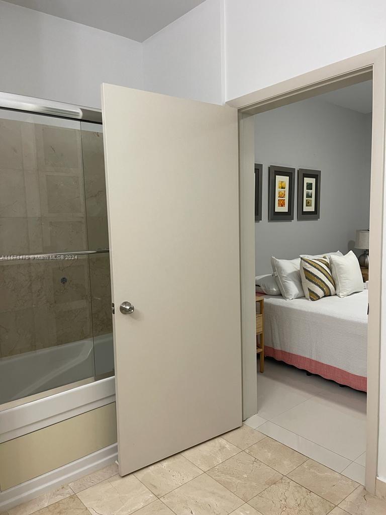 1800 N Bayshore Dr 302, Miami, Florida 33132, 1 Bedroom Bedrooms, ,2 BathroomsBathrooms,Residentiallease,For Rent,1800 N Bayshore Dr 302,A11571470