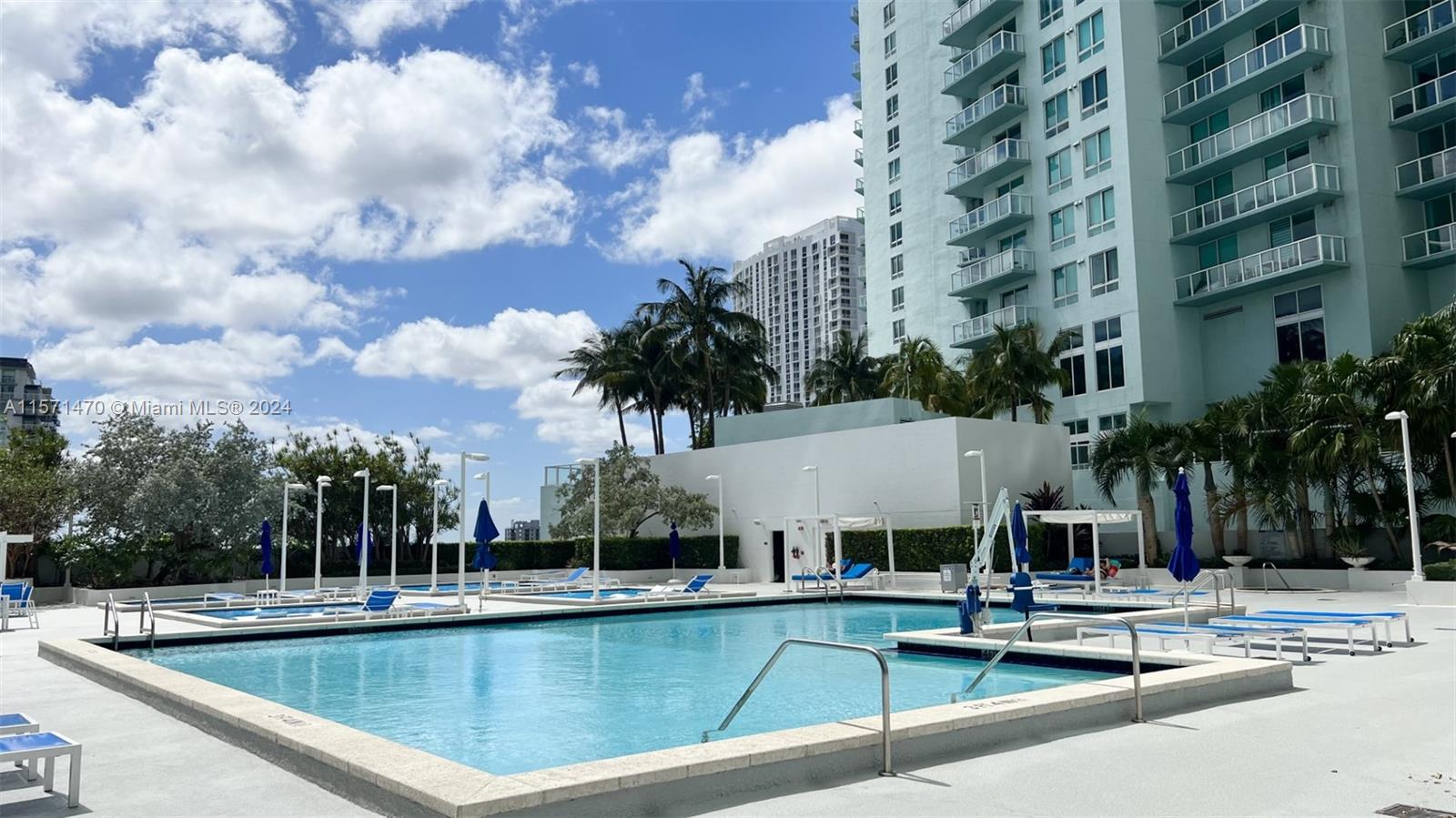 1800 N Bayshore Dr 302, Miami, Florida 33132, 1 Bedroom Bedrooms, ,2 BathroomsBathrooms,Residentiallease,For Rent,1800 N Bayshore Dr 302,A11571470