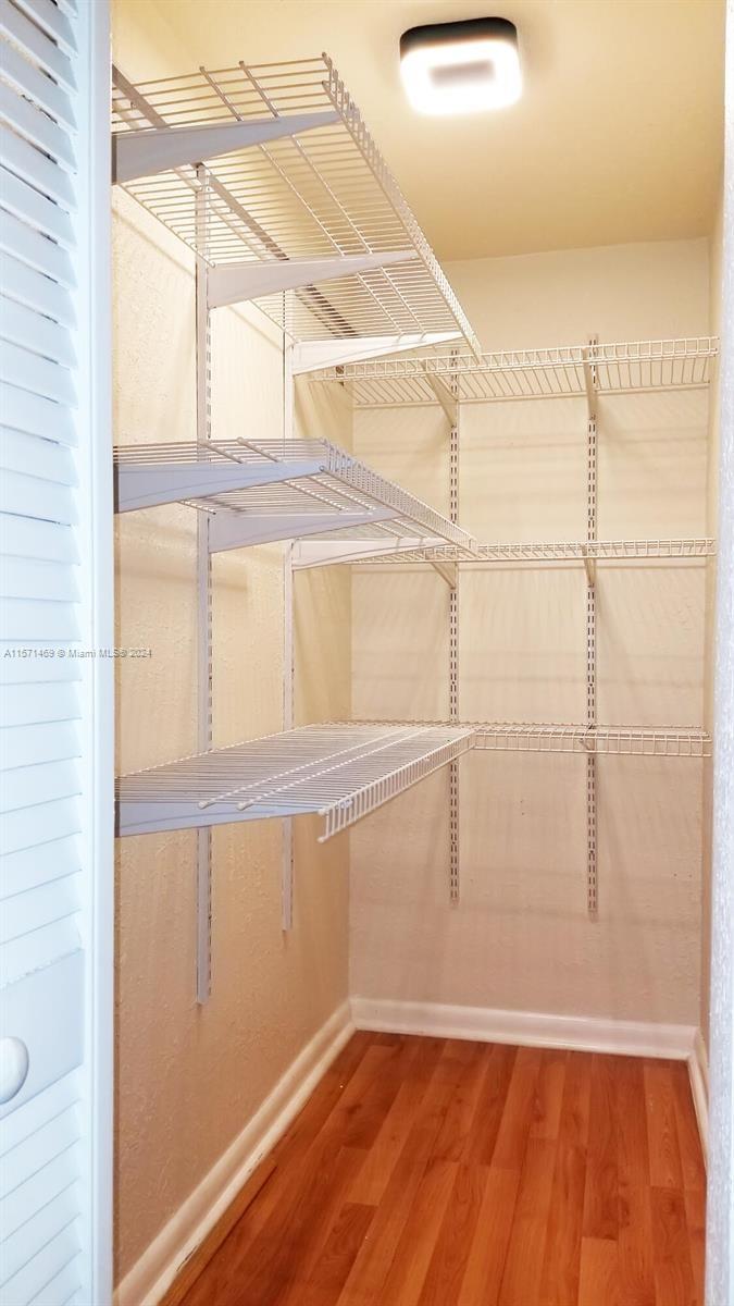 1900 Diana Dr 3E, Hallandale Beach, Florida 33009, 3 Bedrooms Bedrooms, ,3 BathroomsBathrooms,Residentiallease,For Rent,1900 Diana Dr 3E,A11571469