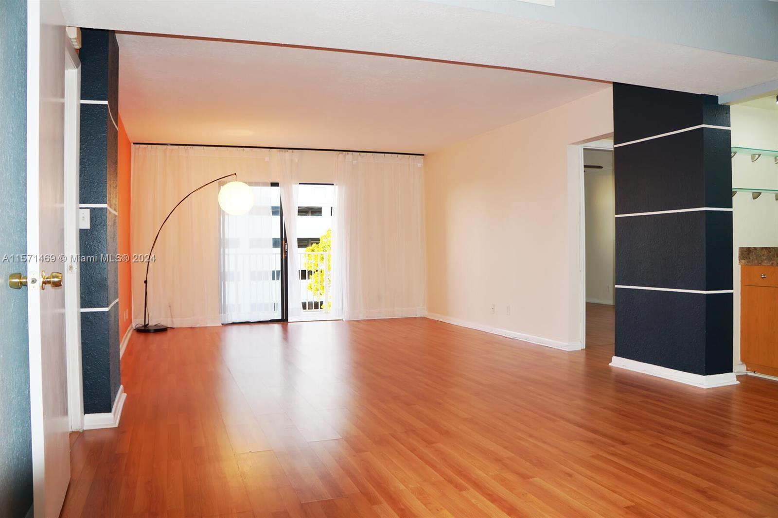 1900 Diana Dr 3E, Hallandale Beach, Florida 33009, 3 Bedrooms Bedrooms, ,3 BathroomsBathrooms,Residentiallease,For Rent,1900 Diana Dr 3E,A11571469