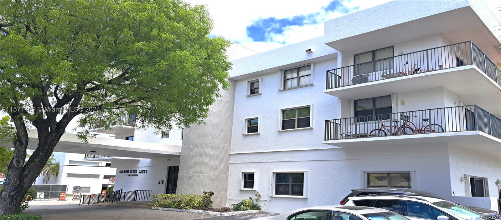 1900 Diana Dr 3E, Hallandale Beach, Florida 33009, 3 Bedrooms Bedrooms, ,3 BathroomsBathrooms,Residentiallease,For Rent,1900 Diana Dr 3E,A11571469