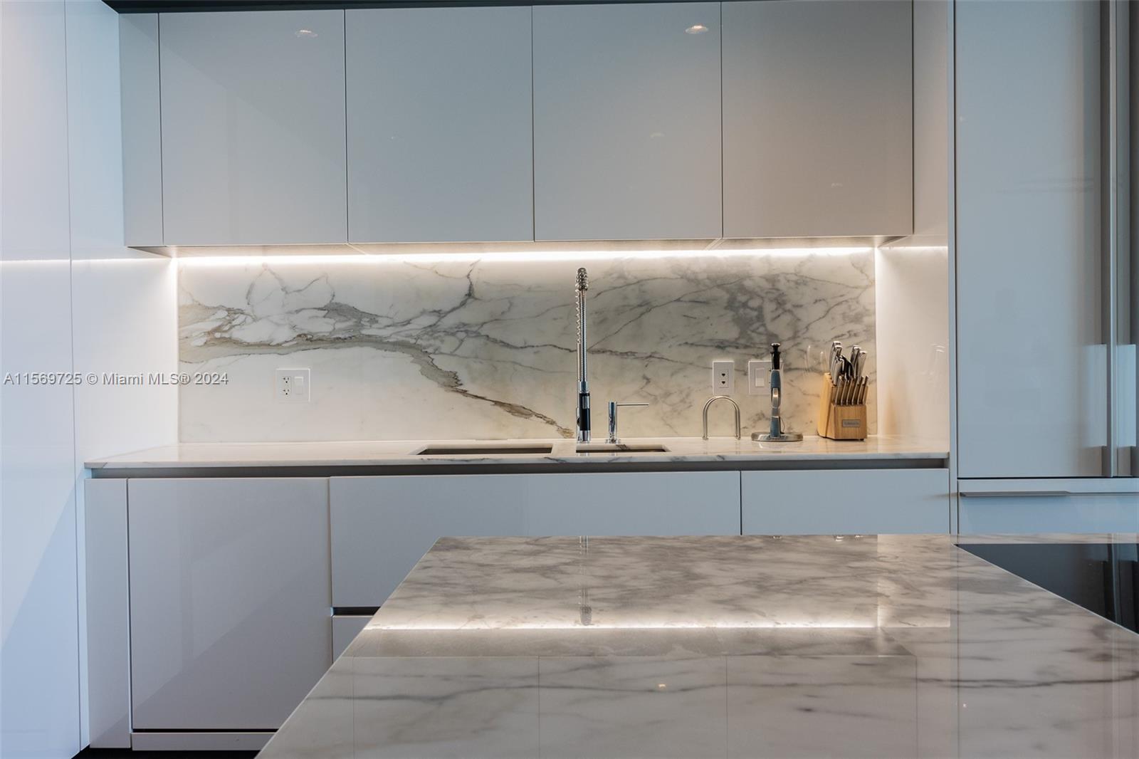 10203 Collins Ave 302, Bal Harbour, Florida 33154, 3 Bedrooms Bedrooms, ,3 BathroomsBathrooms,Residential,For Sale,10203 Collins Ave 302,A11569725