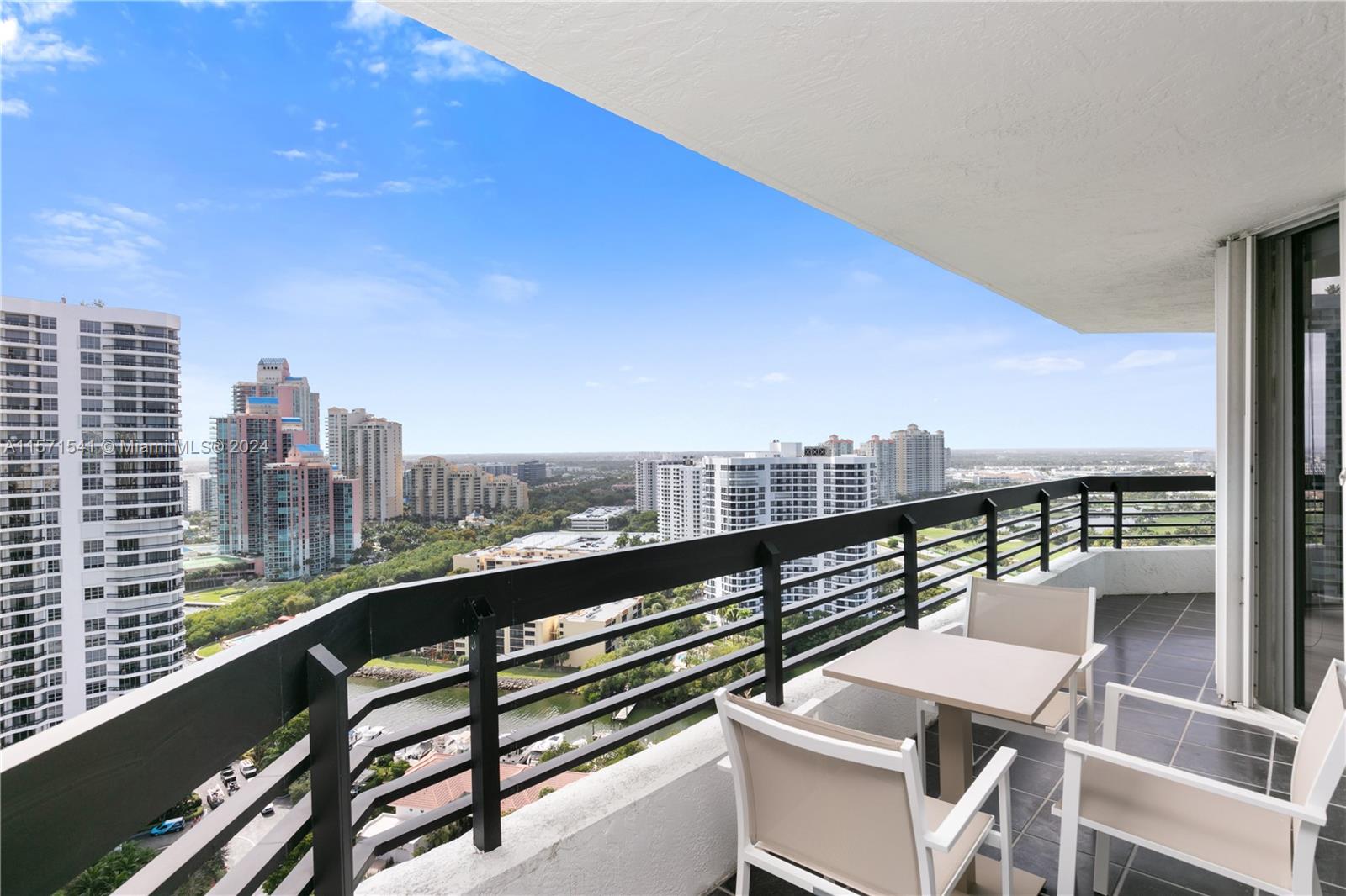3500 Mystic Pointe Dr 2603, Aventura, Florida 33180, 2 Bedrooms Bedrooms, ,2 BathroomsBathrooms,Residentiallease,For Rent,3500 Mystic Pointe Dr 2603,A11571541