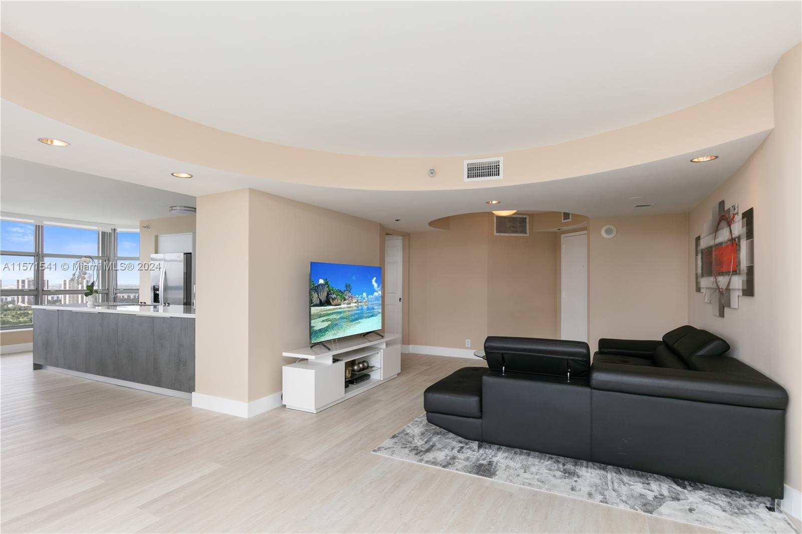 3500 Mystic Pointe Dr 2603, Aventura, Florida 33180, 2 Bedrooms Bedrooms, ,2 BathroomsBathrooms,Residentiallease,For Rent,3500 Mystic Pointe Dr 2603,A11571541