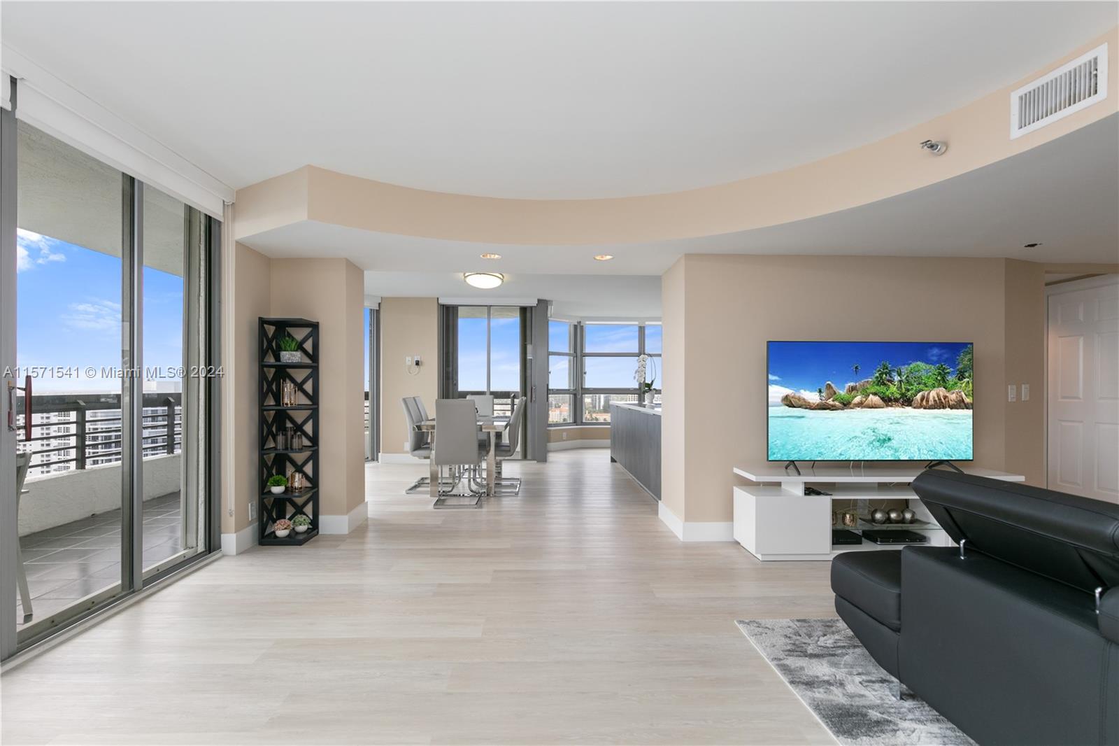 3500 Mystic Pointe Dr 2603, Aventura, Florida 33180, 2 Bedrooms Bedrooms, ,2 BathroomsBathrooms,Residentiallease,For Rent,3500 Mystic Pointe Dr 2603,A11571541