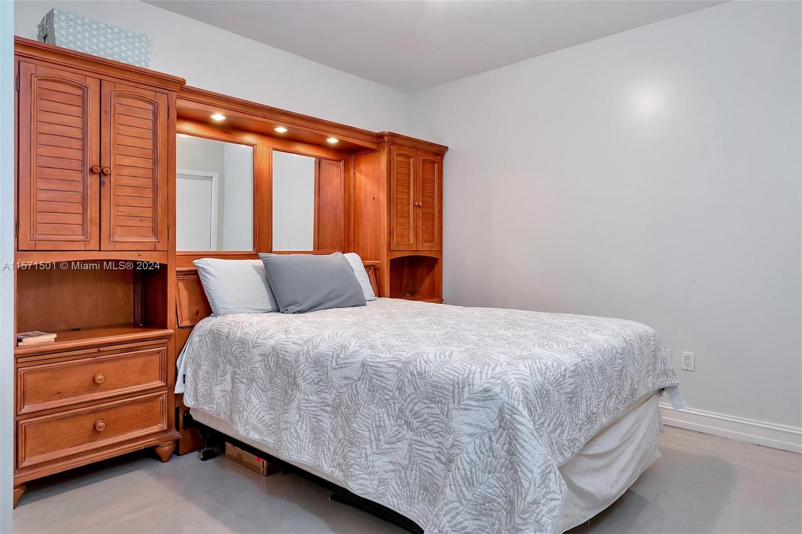 1830 S Ocean Dr 4709, Hallandale Beach, Florida 33009, 1 Bedroom Bedrooms, ,1 BathroomBathrooms,Residentiallease,For Rent,1830 S Ocean Dr 4709,A11571501