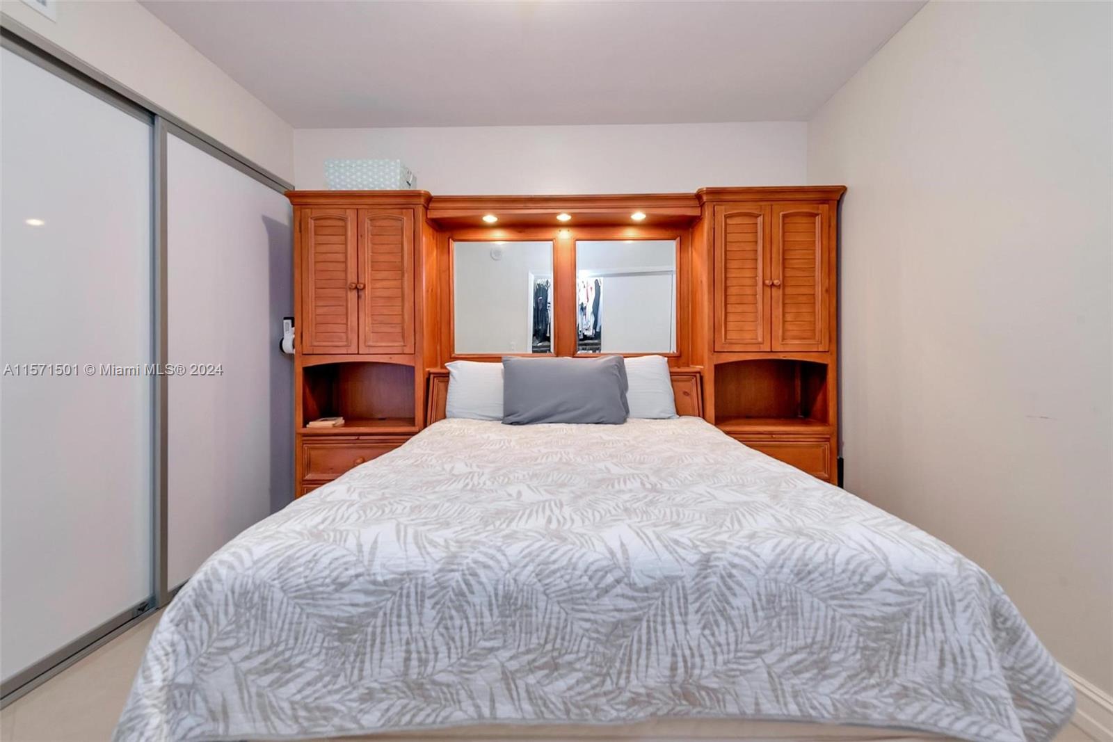 1830 S Ocean Dr 4709, Hallandale Beach, Florida 33009, 1 Bedroom Bedrooms, ,1 BathroomBathrooms,Residentiallease,For Rent,1830 S Ocean Dr 4709,A11571501