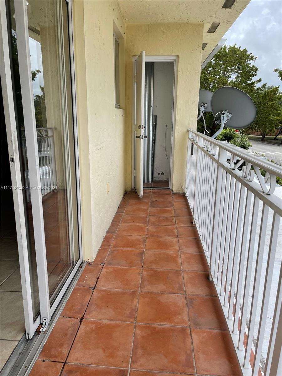 7380 NW 174th Ter 204, Hialeah, Florida 33015, 3 Bedrooms Bedrooms, ,2 BathroomsBathrooms,Residentiallease,For Rent,7380 NW 174th Ter 204,A11571595