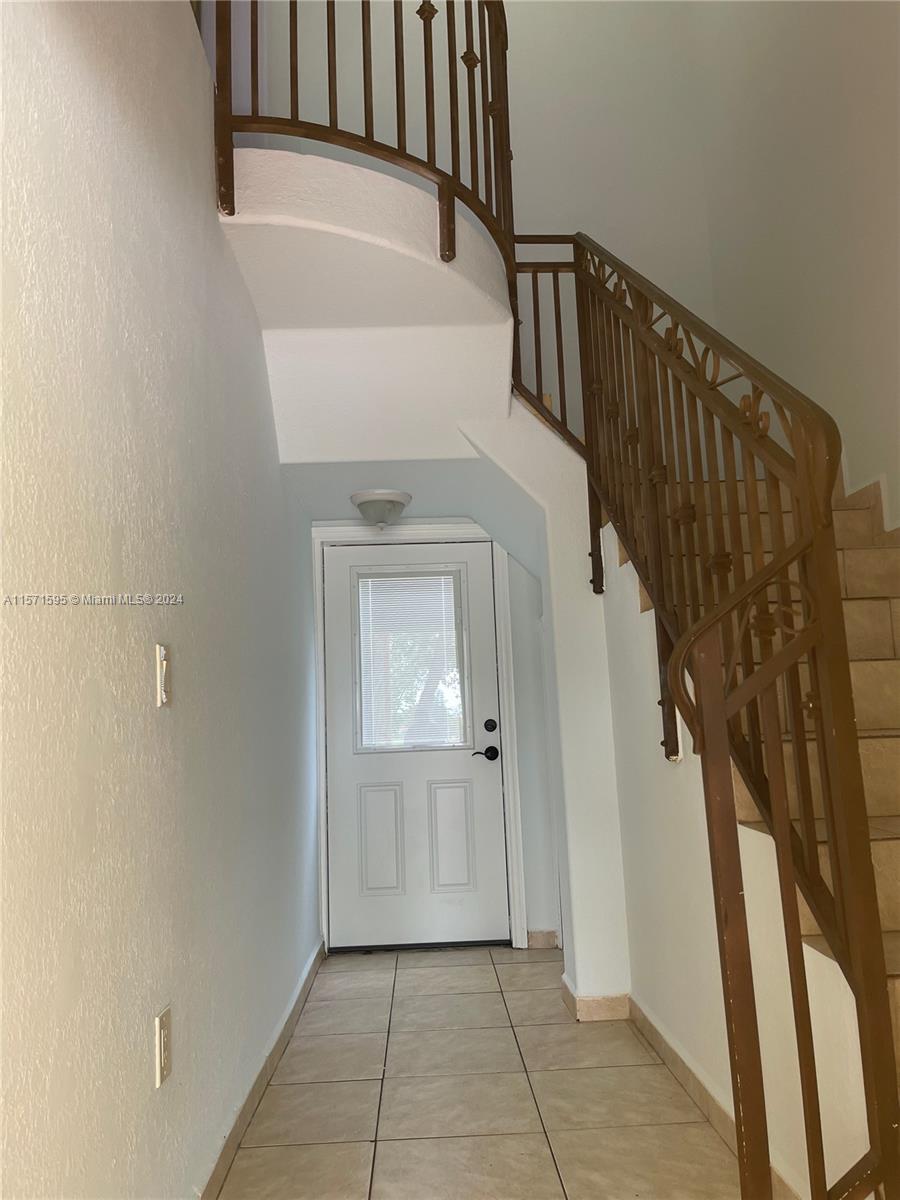 7380 NW 174th Ter 204, Hialeah, Florida 33015, 3 Bedrooms Bedrooms, ,2 BathroomsBathrooms,Residentiallease,For Rent,7380 NW 174th Ter 204,A11571595
