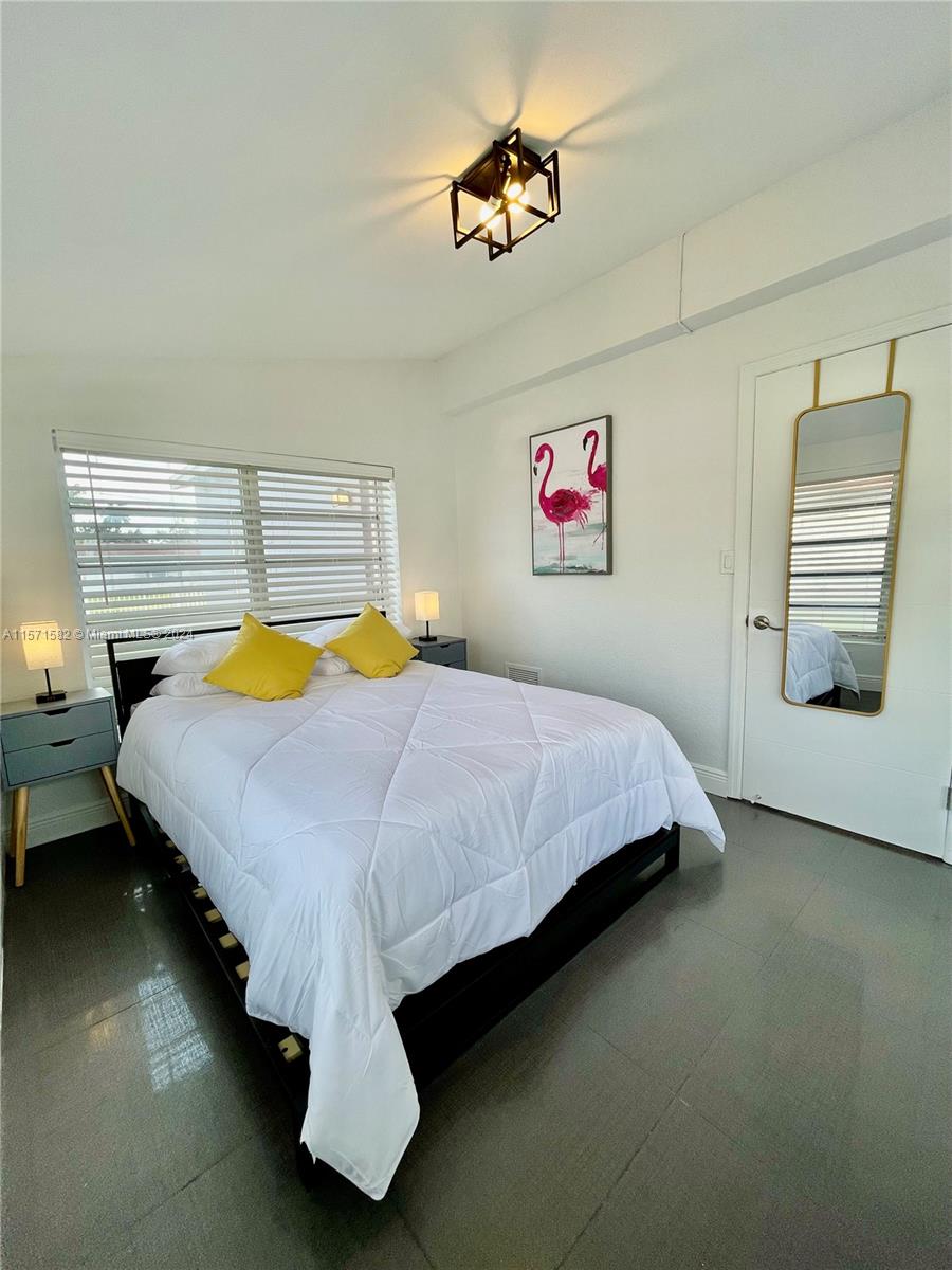 913 NE 2nd Ct, Hallandale Beach, Florida 33009, 3 Bedrooms Bedrooms, ,1 BathroomBathrooms,Residential,For Sale,913 NE 2nd Ct,A11571582