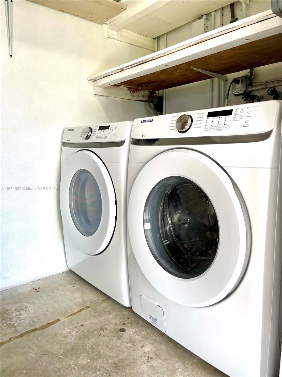 913 NE 2nd Ct, Hallandale Beach, Florida 33009, 3 Bedrooms Bedrooms, ,1 BathroomBathrooms,Residential,For Sale,913 NE 2nd Ct,A11571582