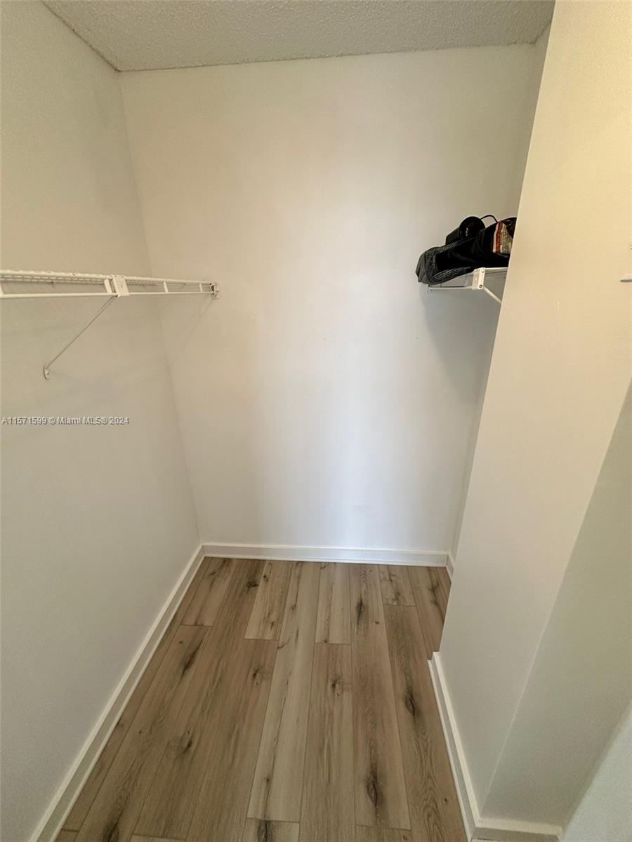 701 Three Islands Blvd 414, Hallandale Beach, Florida 33009, 1 Bedroom Bedrooms, ,1 BathroomBathrooms,Residentiallease,For Rent,701 Three Islands Blvd 414,A11571599