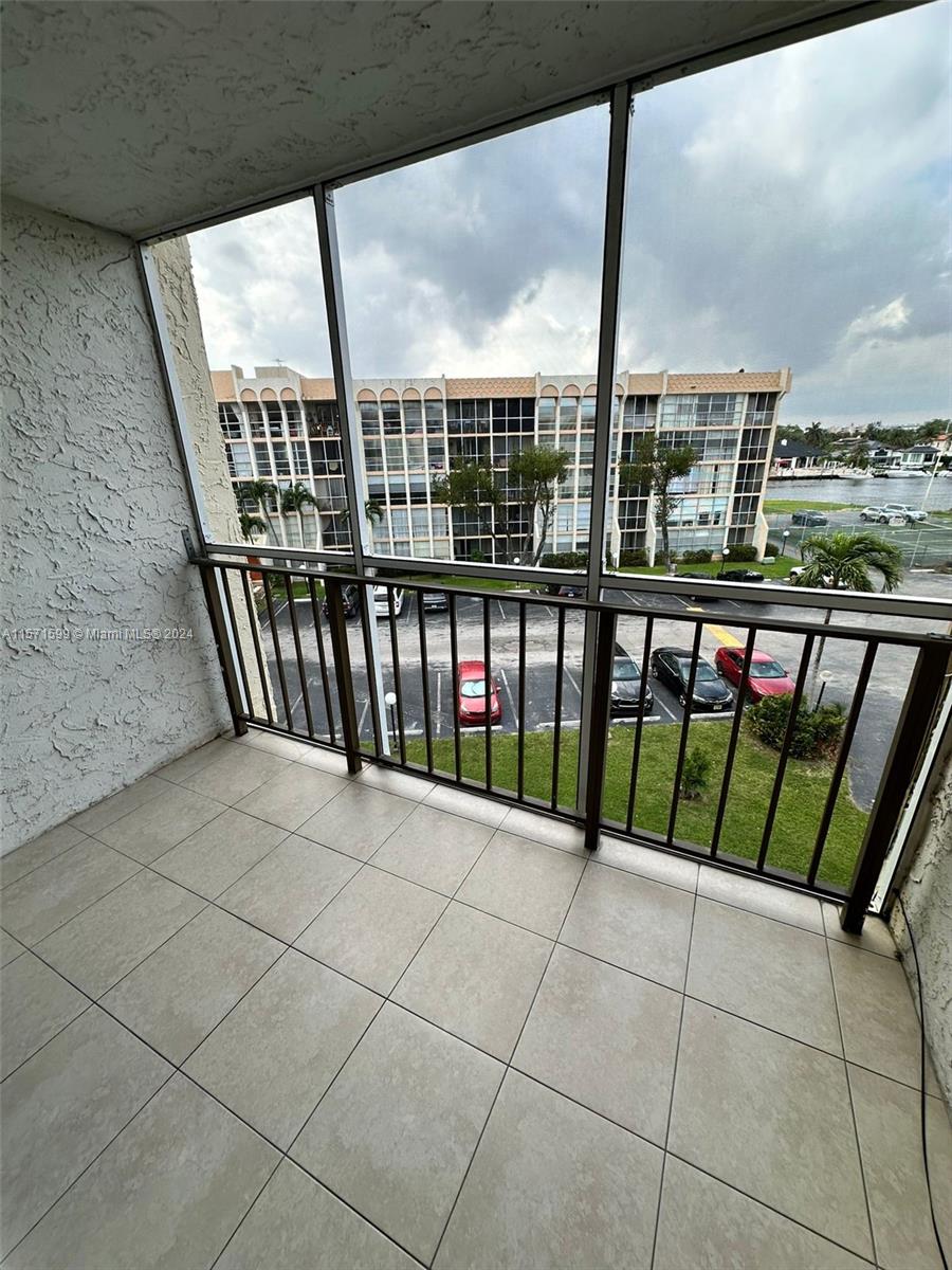 701 Three Islands Blvd 414, Hallandale Beach, Florida 33009, 1 Bedroom Bedrooms, ,1 BathroomBathrooms,Residentiallease,For Rent,701 Three Islands Blvd 414,A11571599