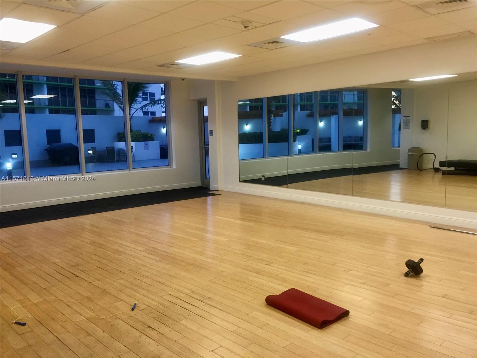 1750 N Bayshore Dr 2707, Miami, Florida 33132, ,1 BathroomBathrooms,Residentiallease,For Rent,1750 N Bayshore Dr 2707,A11571613